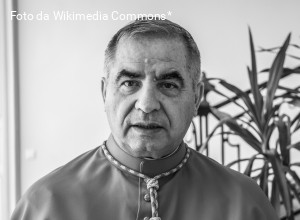 I casi dei cardinali Becciu e Cipriani agitano le acque del preconclave
